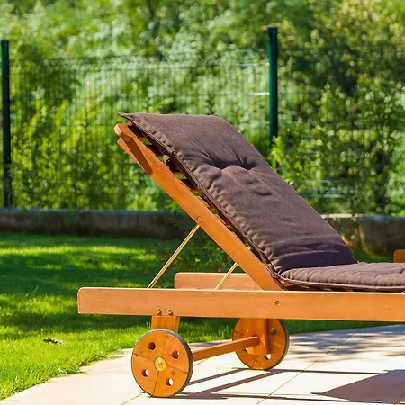 Holiday home Zvonar *