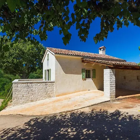 Holiday home Zvonar *