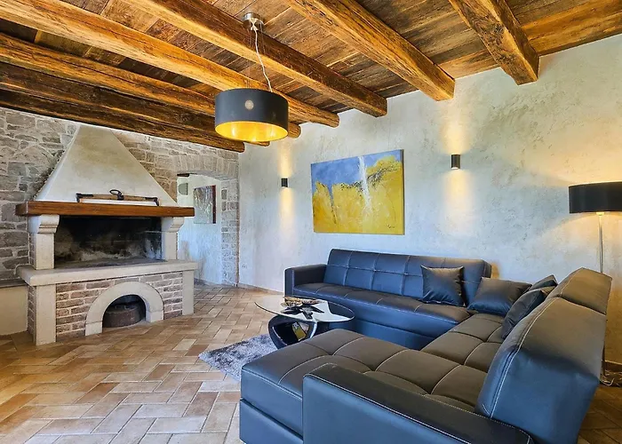 Vikendica Zvonar Rakotule